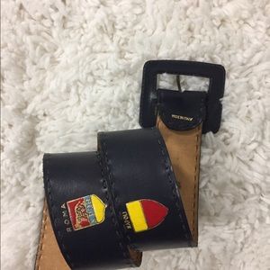 Vintage leather belt size small flags blue